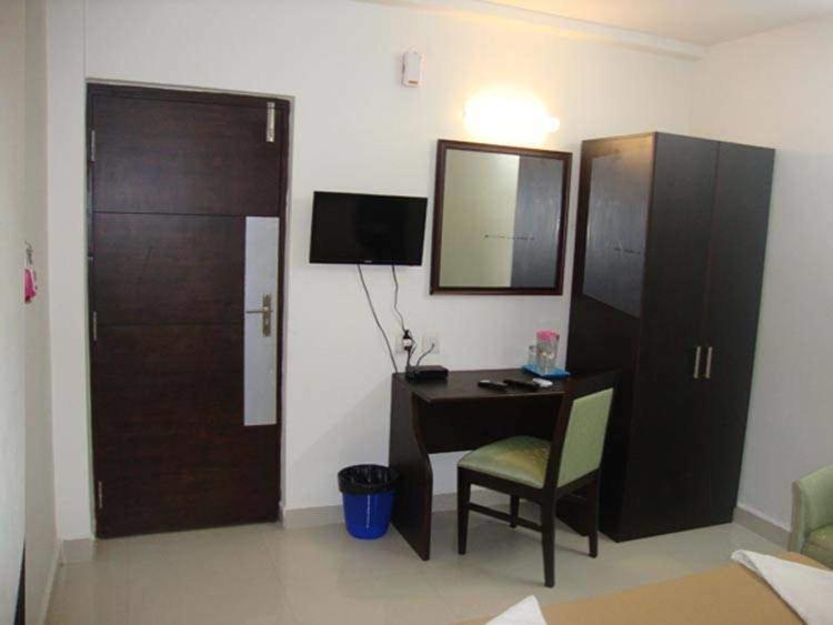Seaqueen Residency Hotell Chennai Eksteriør bilde
