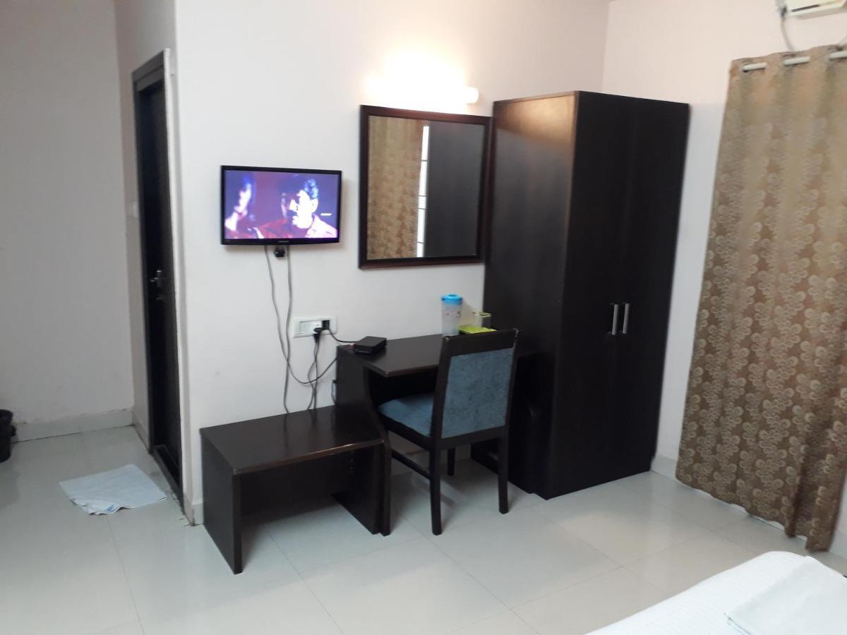 Seaqueen Residency Hotell Chennai Eksteriør bilde